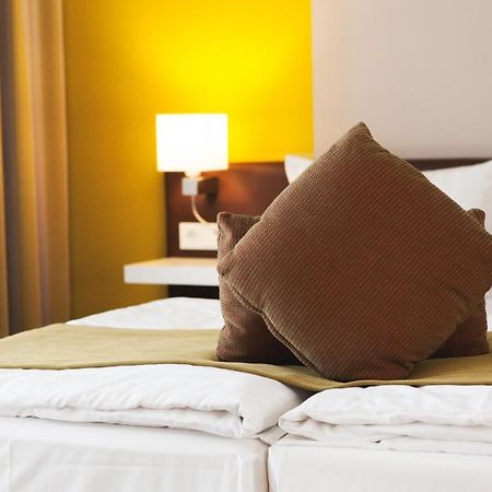 Weinhotel Kaisergarten Alzey Eksteriør billede