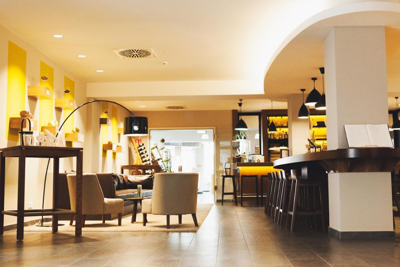 Weinhotel Kaisergarten Alzey Eksteriør billede