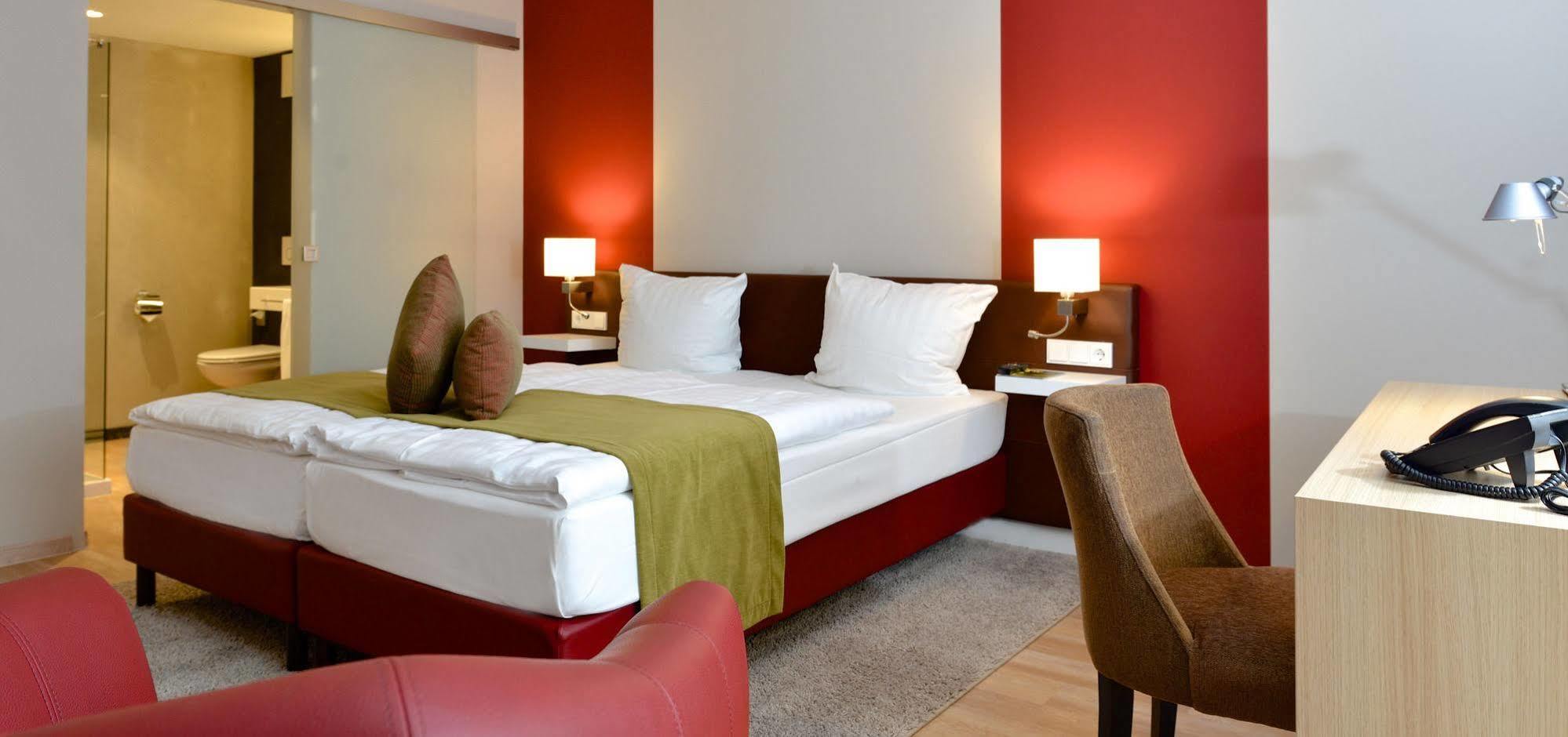 Weinhotel Kaisergarten Alzey Eksteriør billede