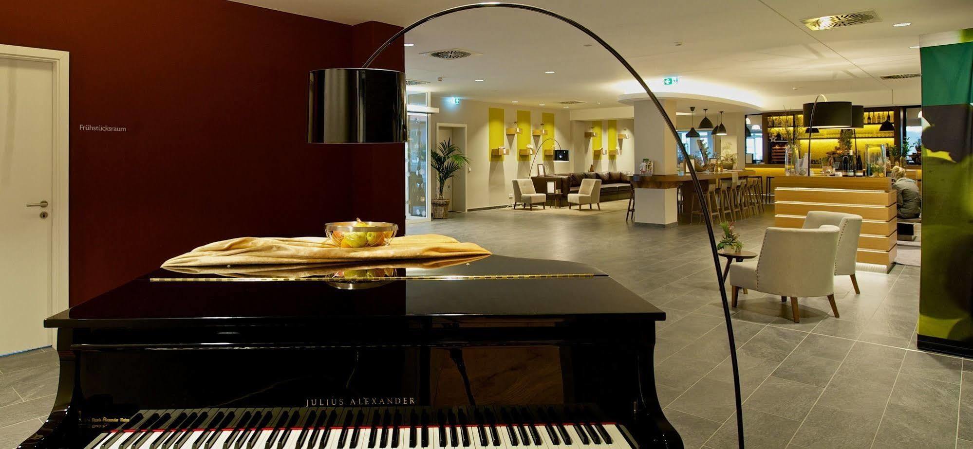 Weinhotel Kaisergarten Alzey Eksteriør billede